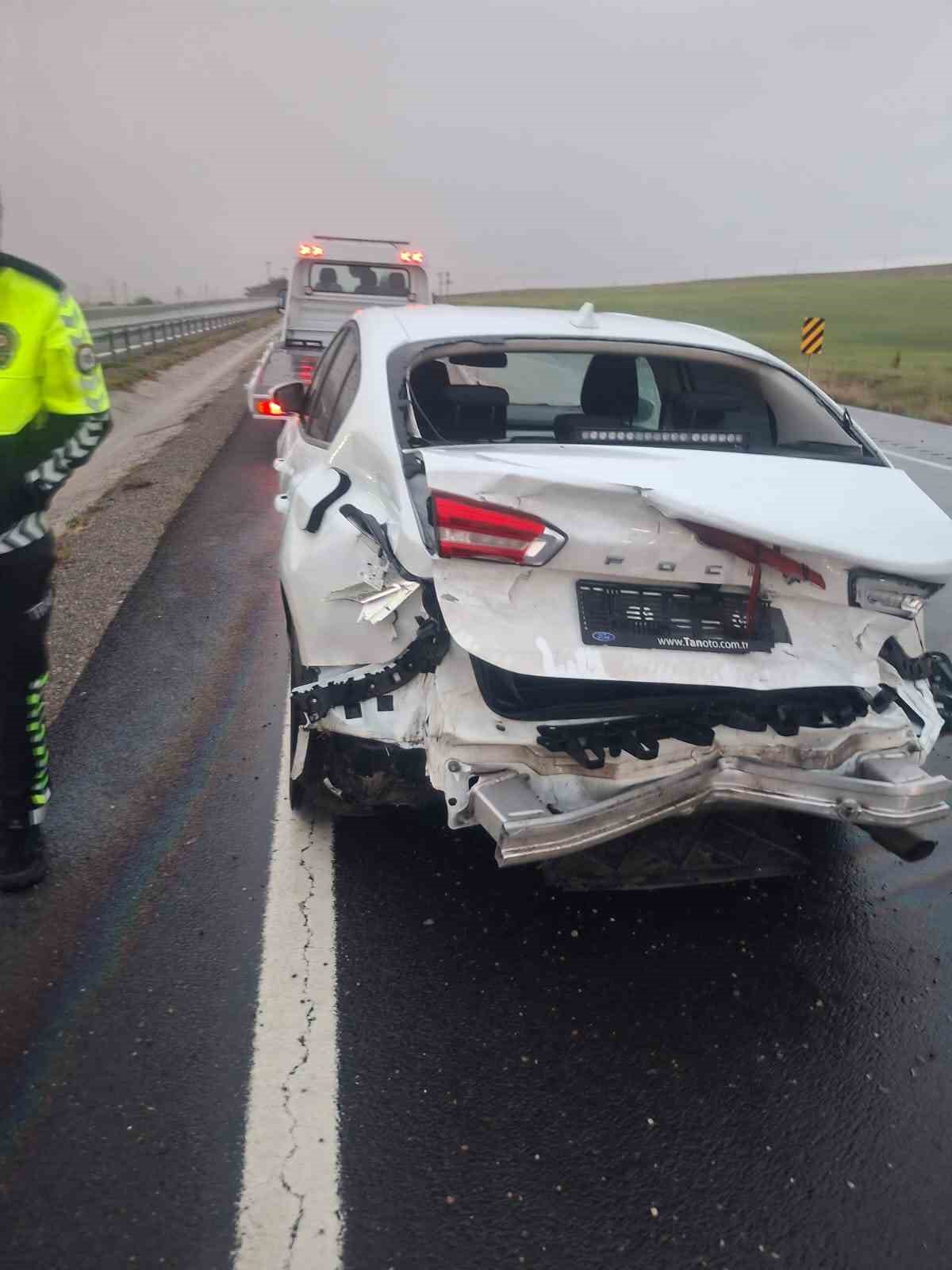 DEM Parti Milletvekili Trafik Kazası Geçirdi