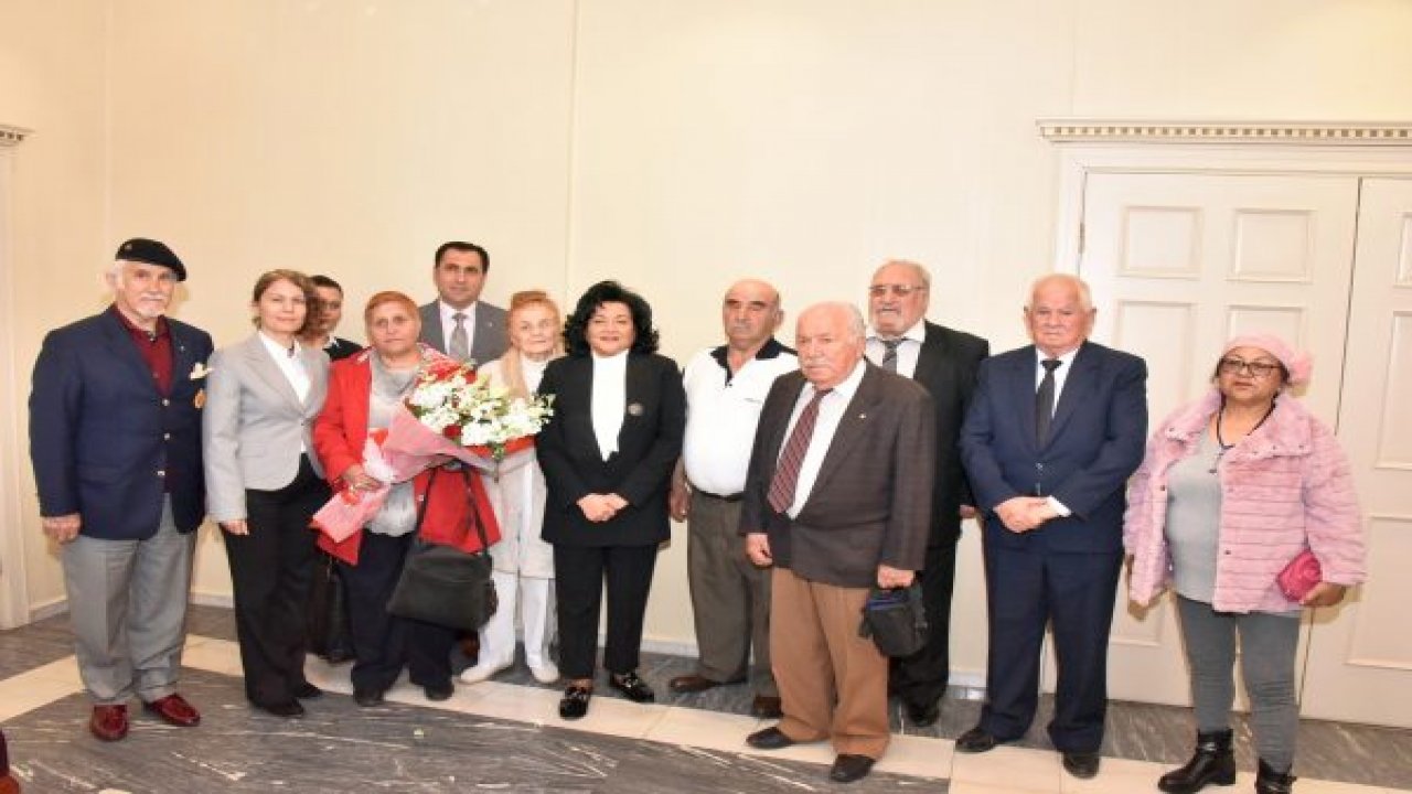 Yaşlılar Haftası nedeniyle Vali Civelek’e ziyaret