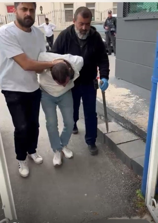 Yol Verme Kavgasında Döner Bıçak Çıkaran Saldırgan Yakalandı