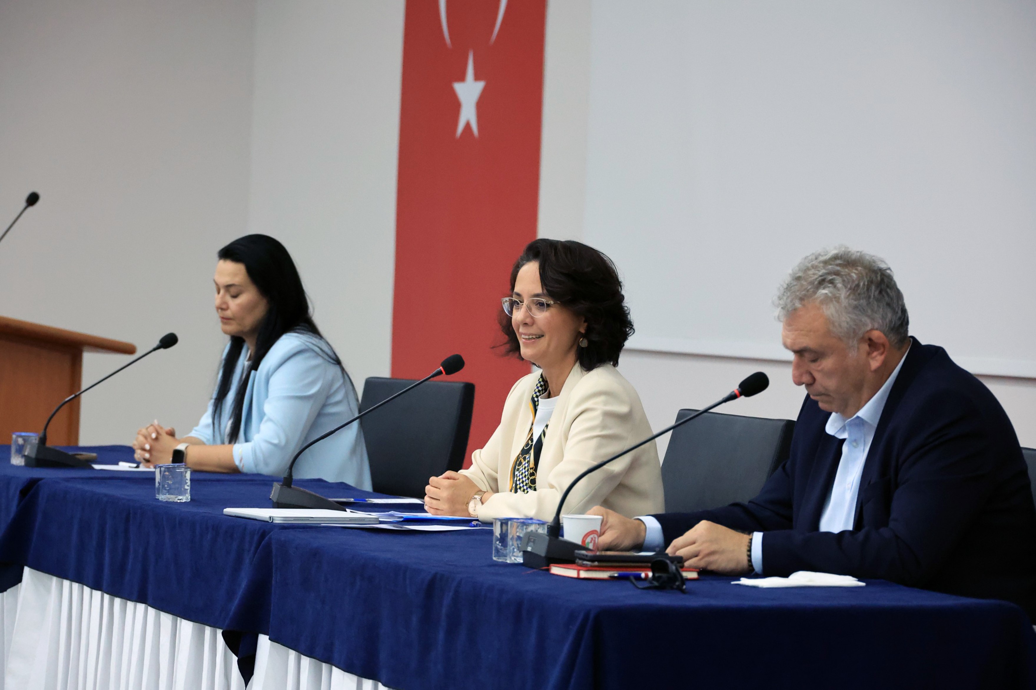 Yıkılan Mustafa Muğlalı İşhanı İçin Hak Sahiplerine Arsa Desteği