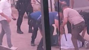 Kavgayı Ayırmak İsteyen Polis Bıçaklandı: 6 Gözaltı