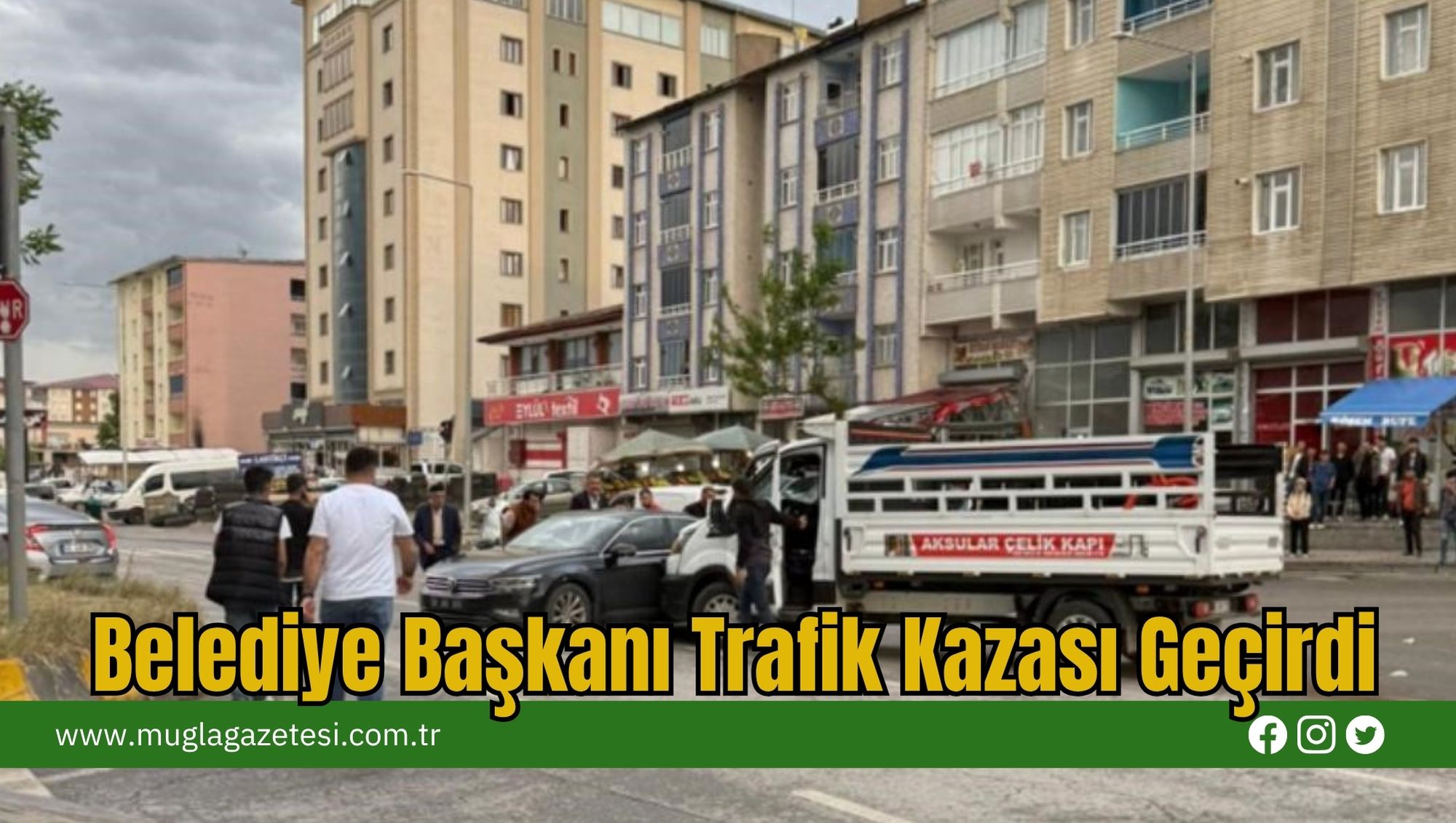 Belediye Başkanı Trafik Kazası Geçirdi