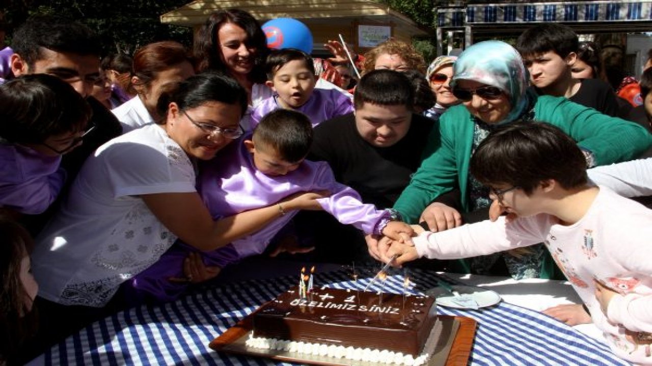 Özel çocuklar doyasıya eğlendi