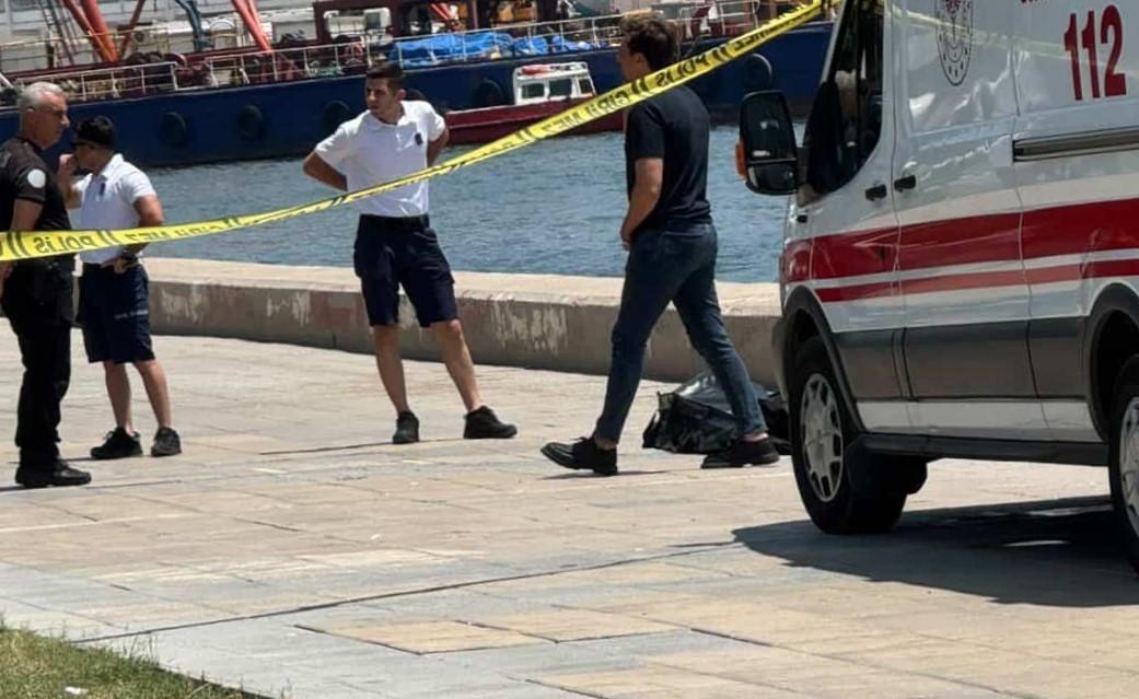 Denizin İçinde Cansız Beden Bulundu