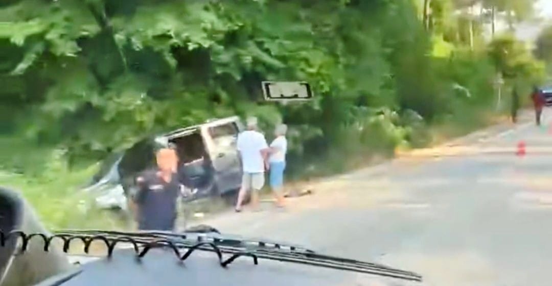 Marmaris'te Trafik Kazası: Üç Araç Birbirine Girdi