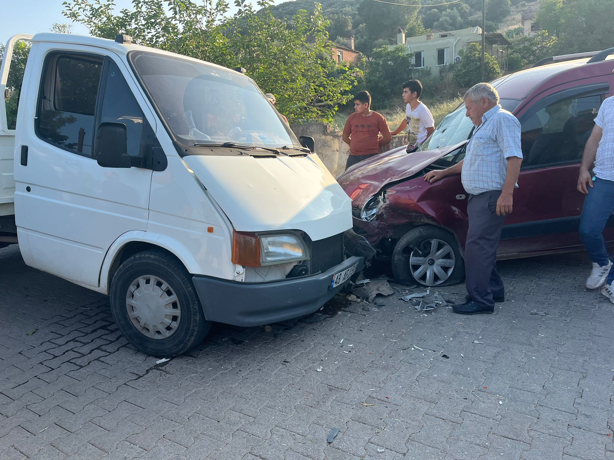 Muğla'da Feci Kaza: Aynı Aileden 4 Kişi Yaralandı