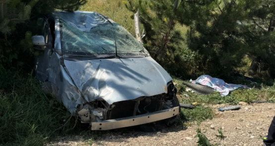 Feci Kaza: Araç Beton Bloğa Çarptı, Sürücü Olay Yerinde Öldü