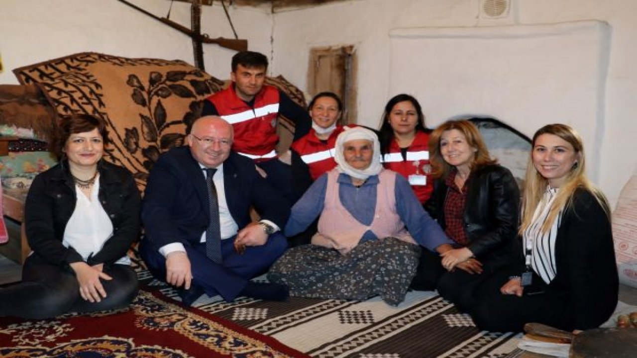 Gümüş, Makbule Teyzeyle Kamil Amcaya Misafir Oldu