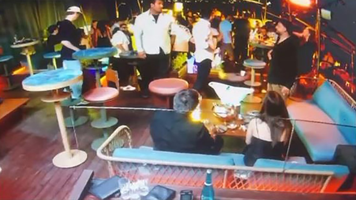 Otelde Silahlı Kavga: 2 Kişi Yaralandı, 3 Gözaltı