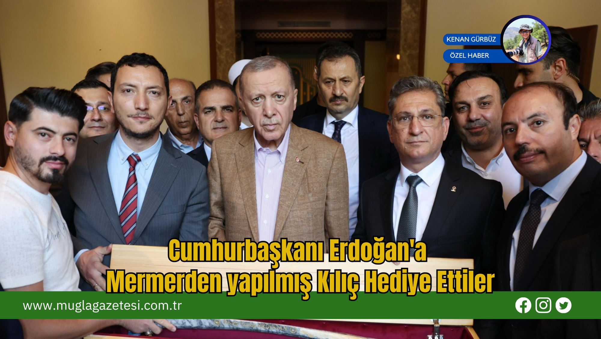 Cumhurbaşkanı Erdoğan'a Mermerden Yapılmış Kılıç Hediye Ettiler