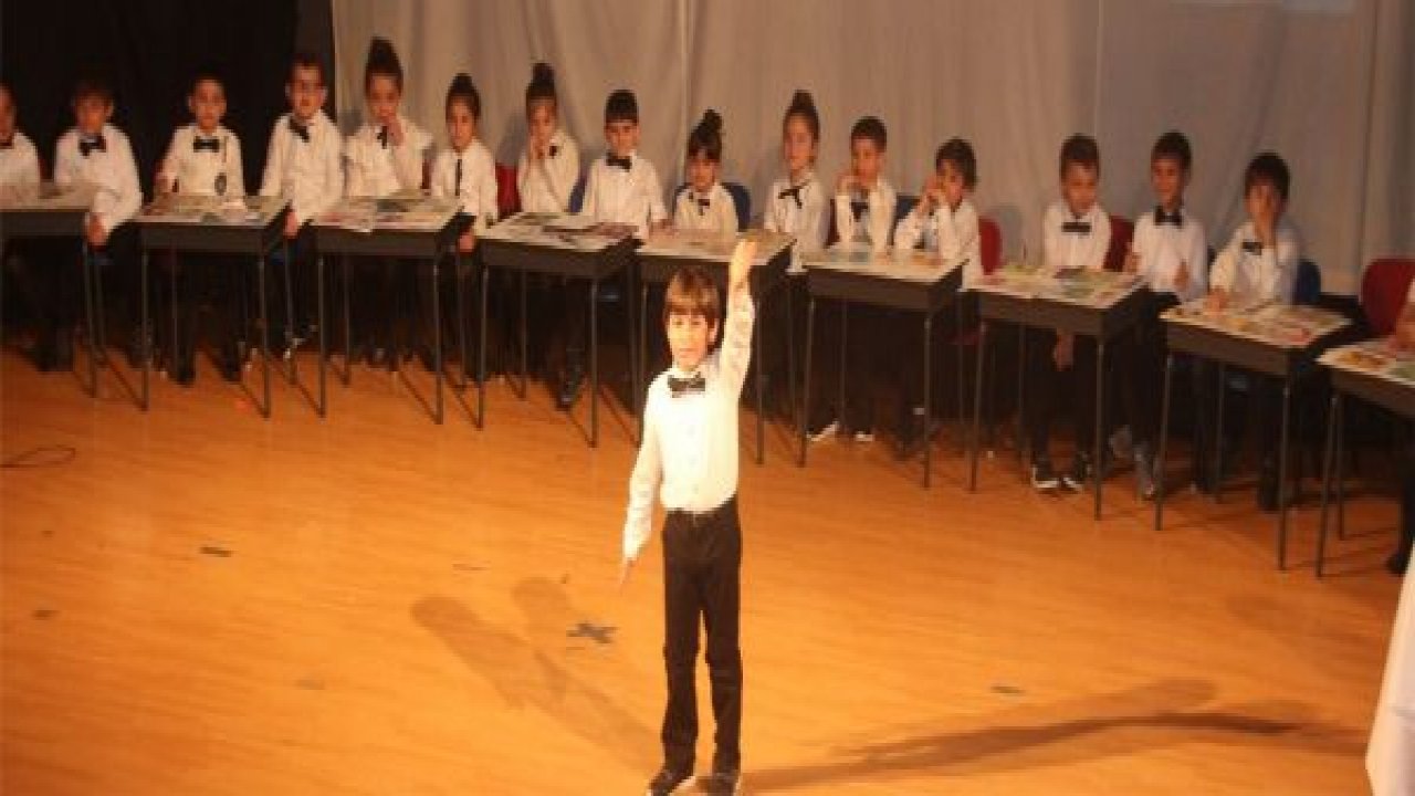 Öğrencilerin okuma bayramı sevinci