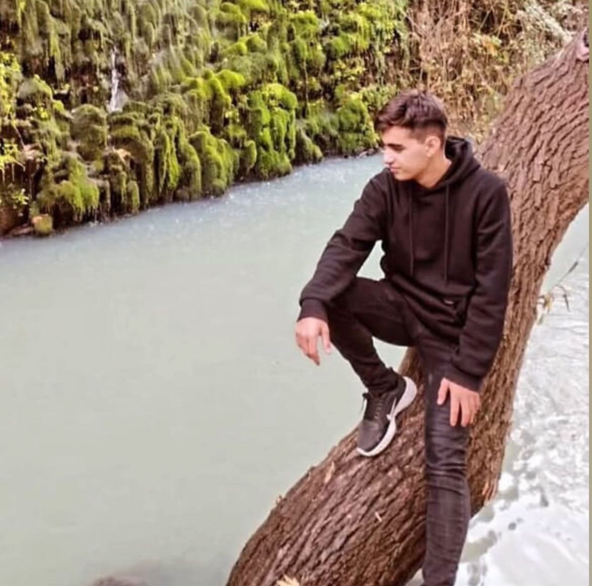 Çöp Kamyonuyla Motosiklet Çarpıştı: 19 Yaşındaki Sürücü Hayatını Kaybetti