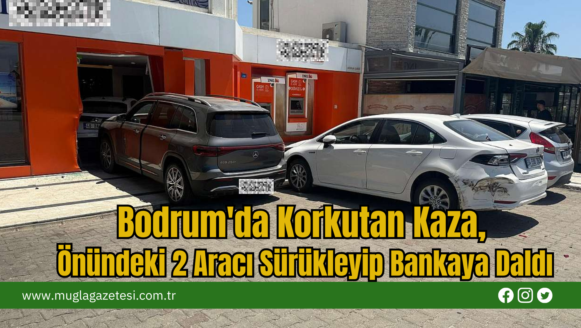 Bodrum'da Korkutan Kaza, Önündeki 2 Aracı Sürükleyip Bankaya Daldı