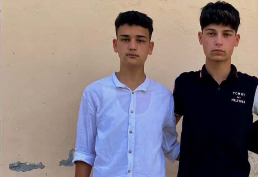 Denize Giren Kardeşlerden Biri Boğuldu, Diğerinin Durumu Ağır