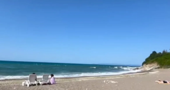 Olumsuz Hava Şartları Sebebiyle Denize Girmek Yasaklandı