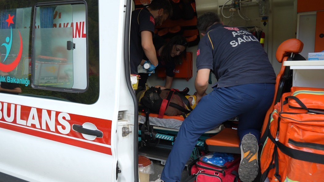 Kahraman Anne Boğuldu: Yavrusunu Kurtardı