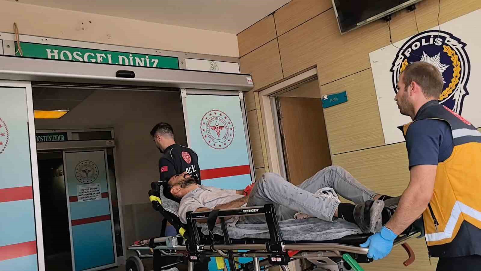 Su Fabrikasında İş Kazası: Genç İşçi Kolunu Makineye Kaptırdı