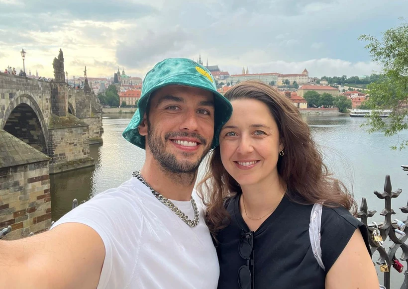 Evlenmek İçin Emekliliğini Yaktı!