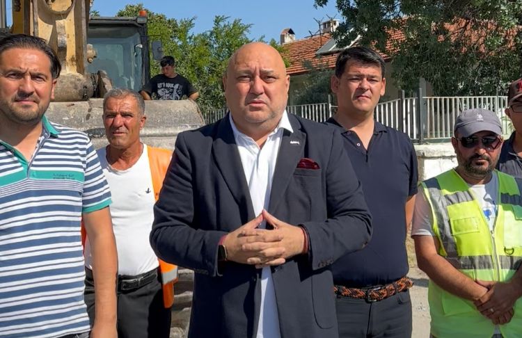 Yatağan Turgut Mahallesi’nde Su Sorununun Ardından Yol Sorunu da Çözülüyor