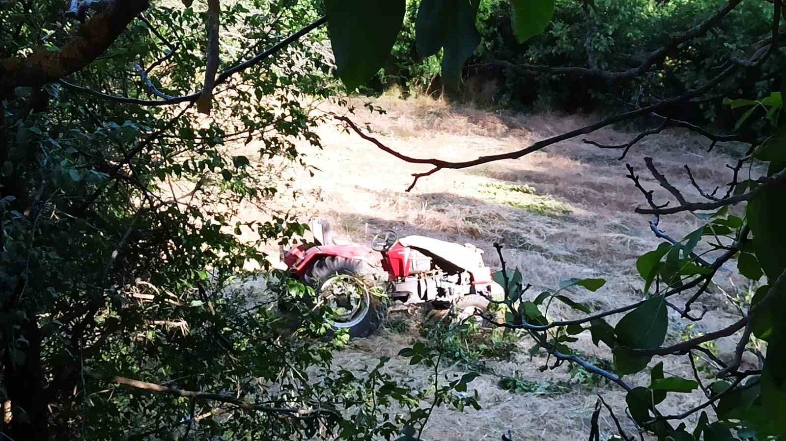 Feci Traktör Kazası: Dede Hayatını Kaybetti, Eşi ve Torunları Yaralandı