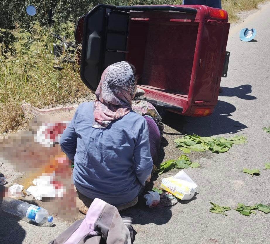 Bağdan Dönen Kadınların Kaza Yaptığı Araç Devrildi: 1 Kişi Hayatını Kaybetti
