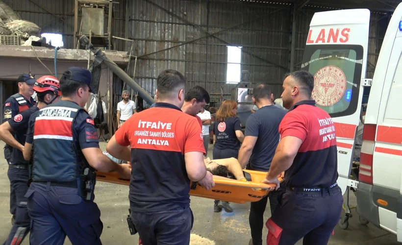 Plastik Fabrikasında Feci Kaza: 28 Yaşındaki İşçinin İki Bacağı Diz Altından Koptu