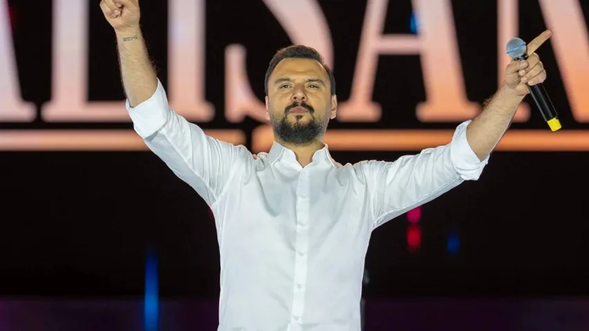 Alişan Konserinde Kan Aktı: 16 Yaşındaki Genç Bıçaklandı