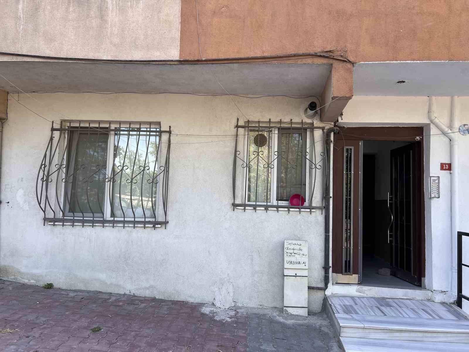 Ev Sahibi Kiracısının Cansız Bedenini Buldu