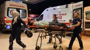 Genç Sürücü Kazada Ağır Yaralandı: Hastanede Yaşam Savaşı Veriyor