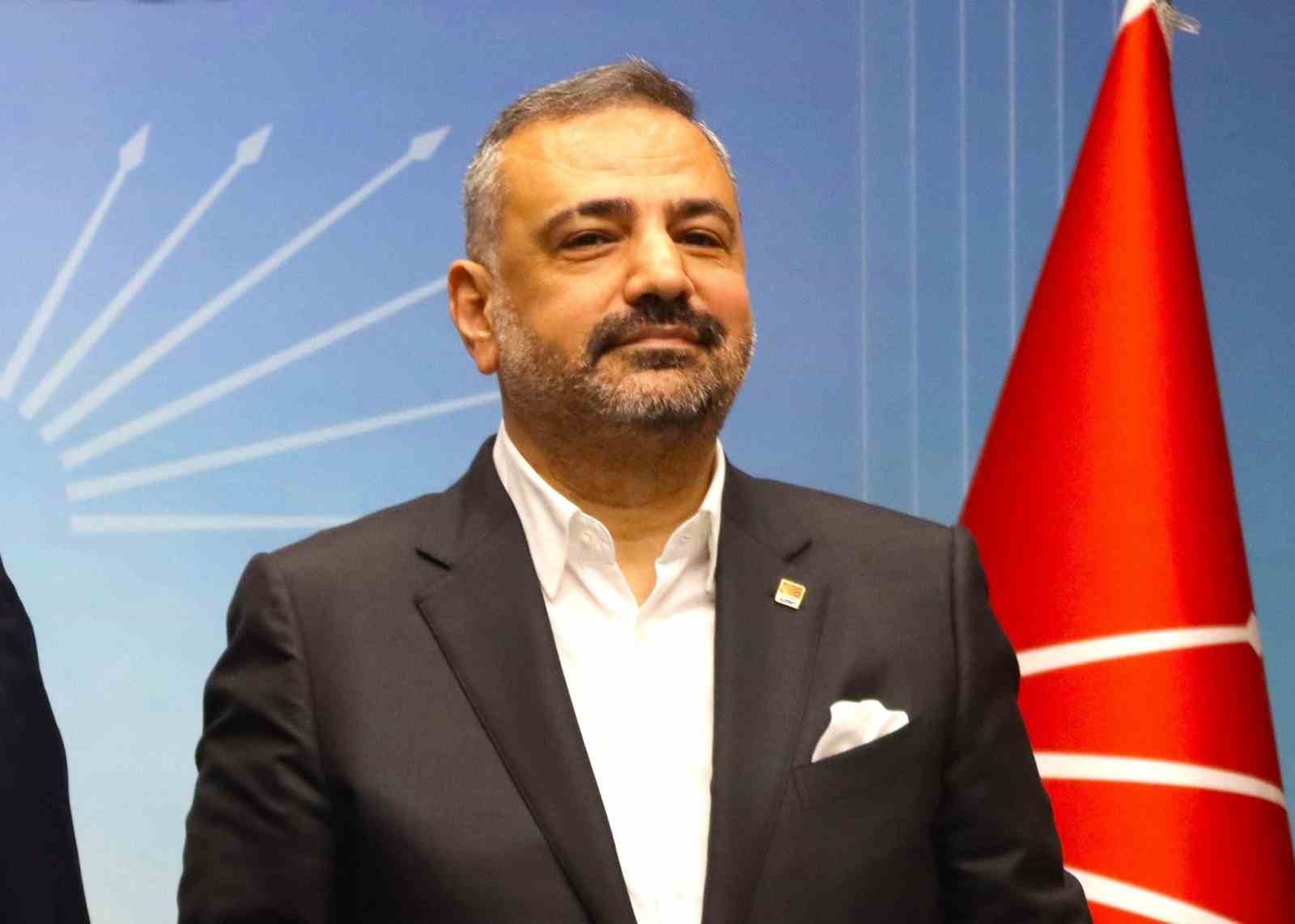 İzmir’de Yolsuzluk Soruşturmasında CHP İl Başkanı Şenol Aslanoğlu Tutuklandı