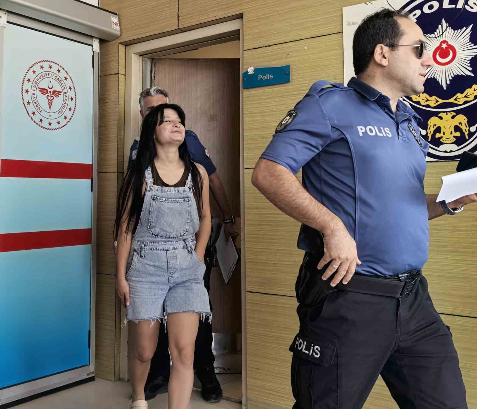 Bursa İnegöl’de Genç Kızlar Arasında Bıçaklı Kavga: 1 Yaralı