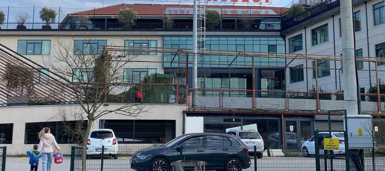 Öğrencilerini İstismar Ettiği İddia Edilen Öğretmen Hakim Karşısında: 