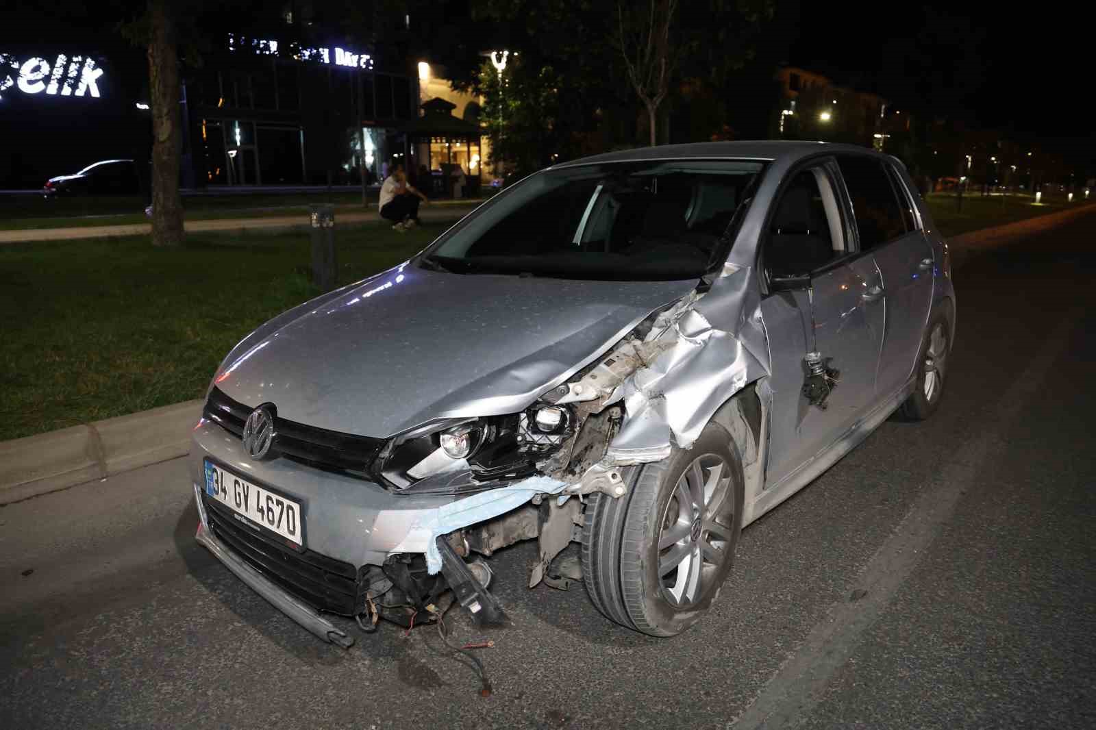 Otomobilin Çarptığı Genç Kız Hayatını Kaybetti, Sürücü Kaçtı