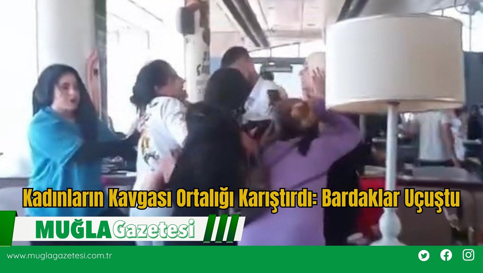 Kadınların Kavgası Ortalığı Karıştırdı: Bardaklar Uçuştu
