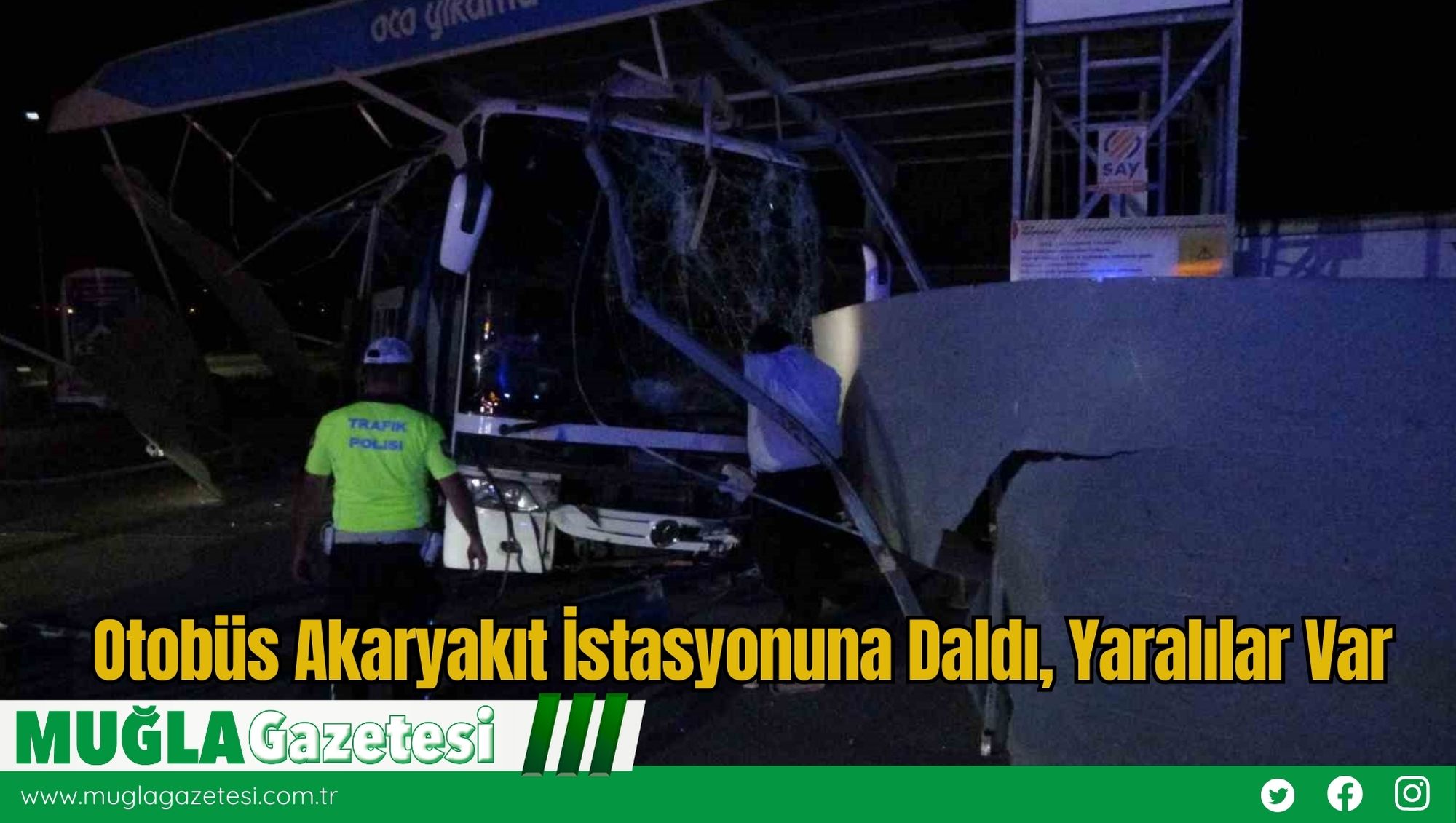 Otobüs Akaryakıt İstasyonuna Daldı, Yaralılar Var