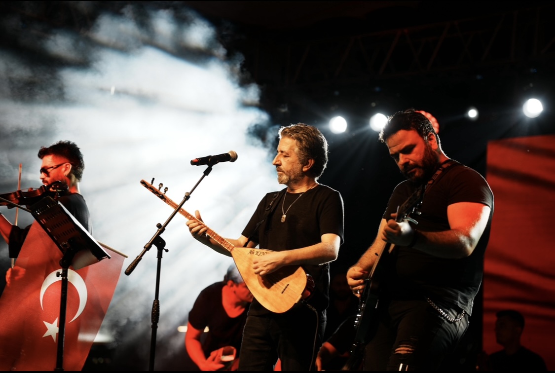 Ali Kınık Marmaris’i Salladı