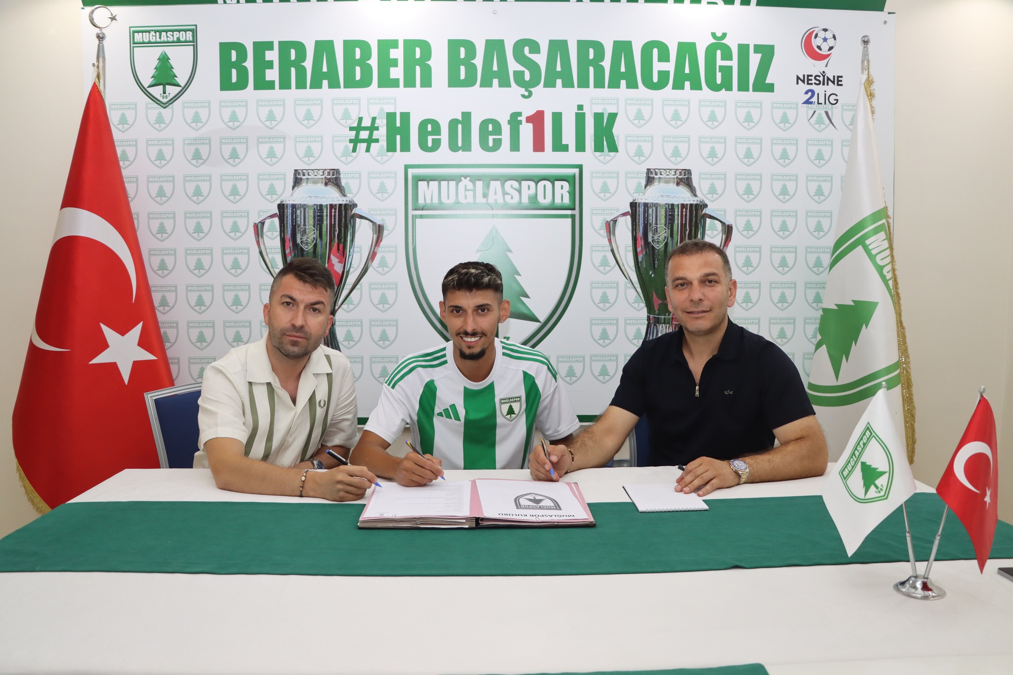 Muğlaspor Kadrosunu Tecrübeli Sol Kanat Cengiz Ötkün ile Güçlendirdi