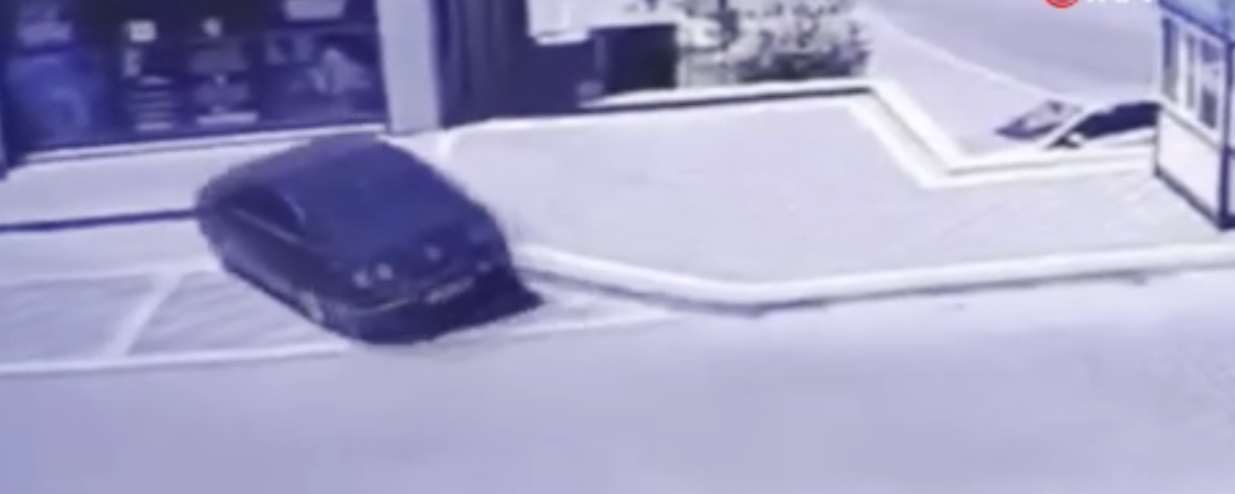 Fren Yerine Gaza Bastı Dükkana Daldı O Anlar Kamerada