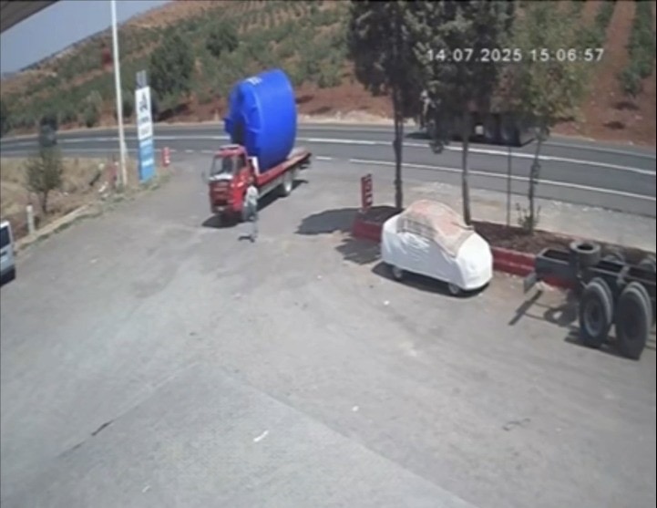 Pompacının Dikkati Facianın Önüne Geçti