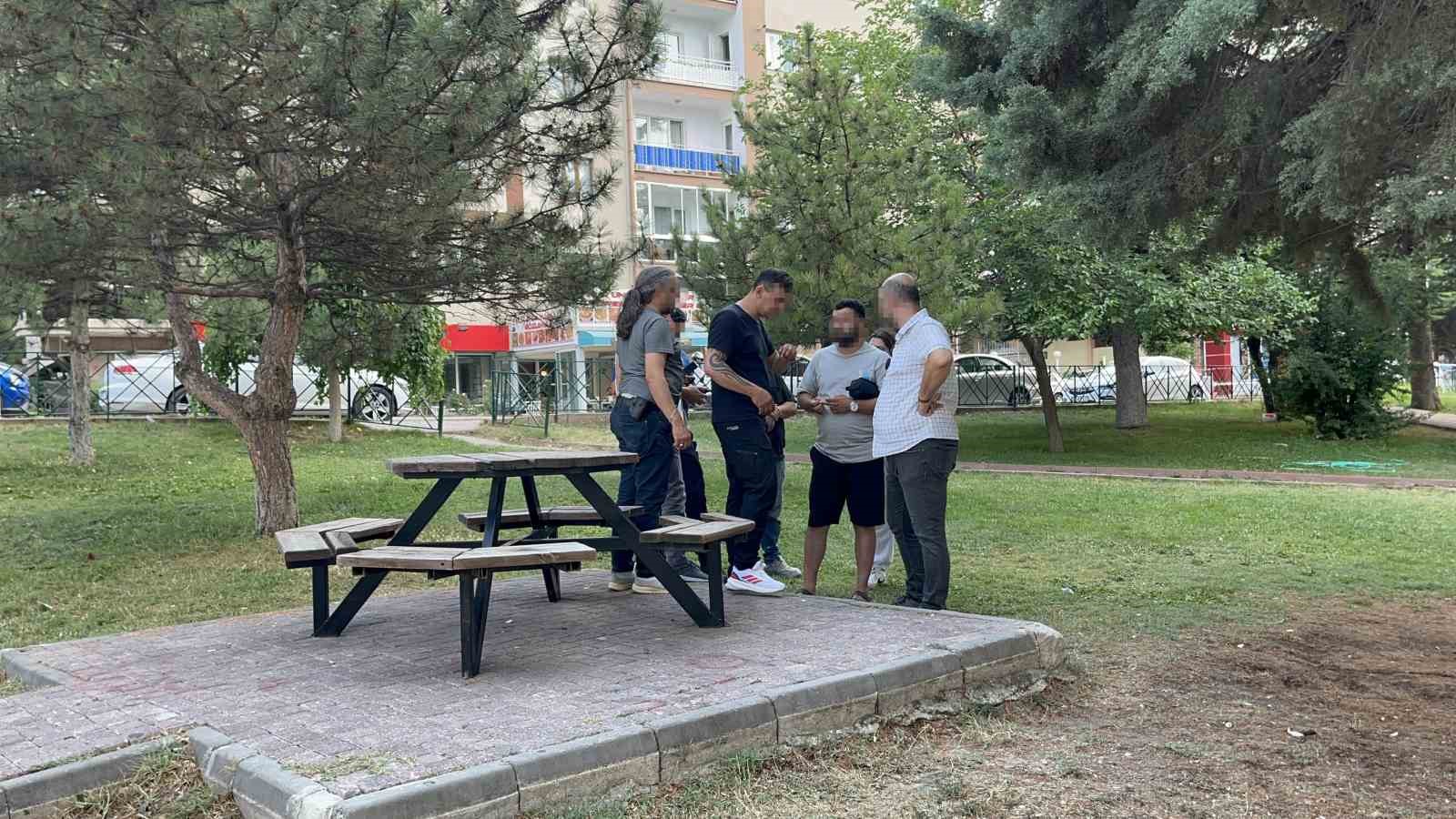 Kayınçosunu Tabancayla Vurup Kaçtı: Motosikletle Geri Döndü Teslim Oldu