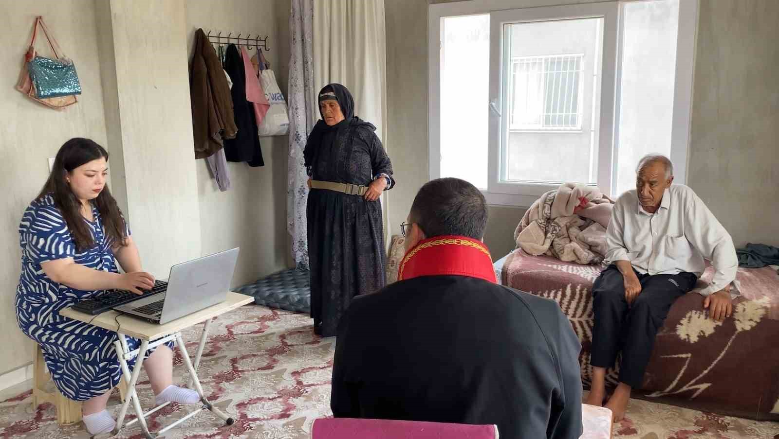 Evde Adalet Hizmetiyle Mahkeme Vatandaşın Ayağına Gitti