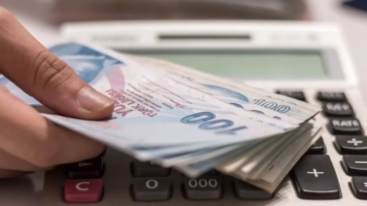 Emekliliği Erteleyen Yıllarca Bedel Ödeyebilir: Maaşlar Düşebilir, Kayıplar Kalıcı Olabilir