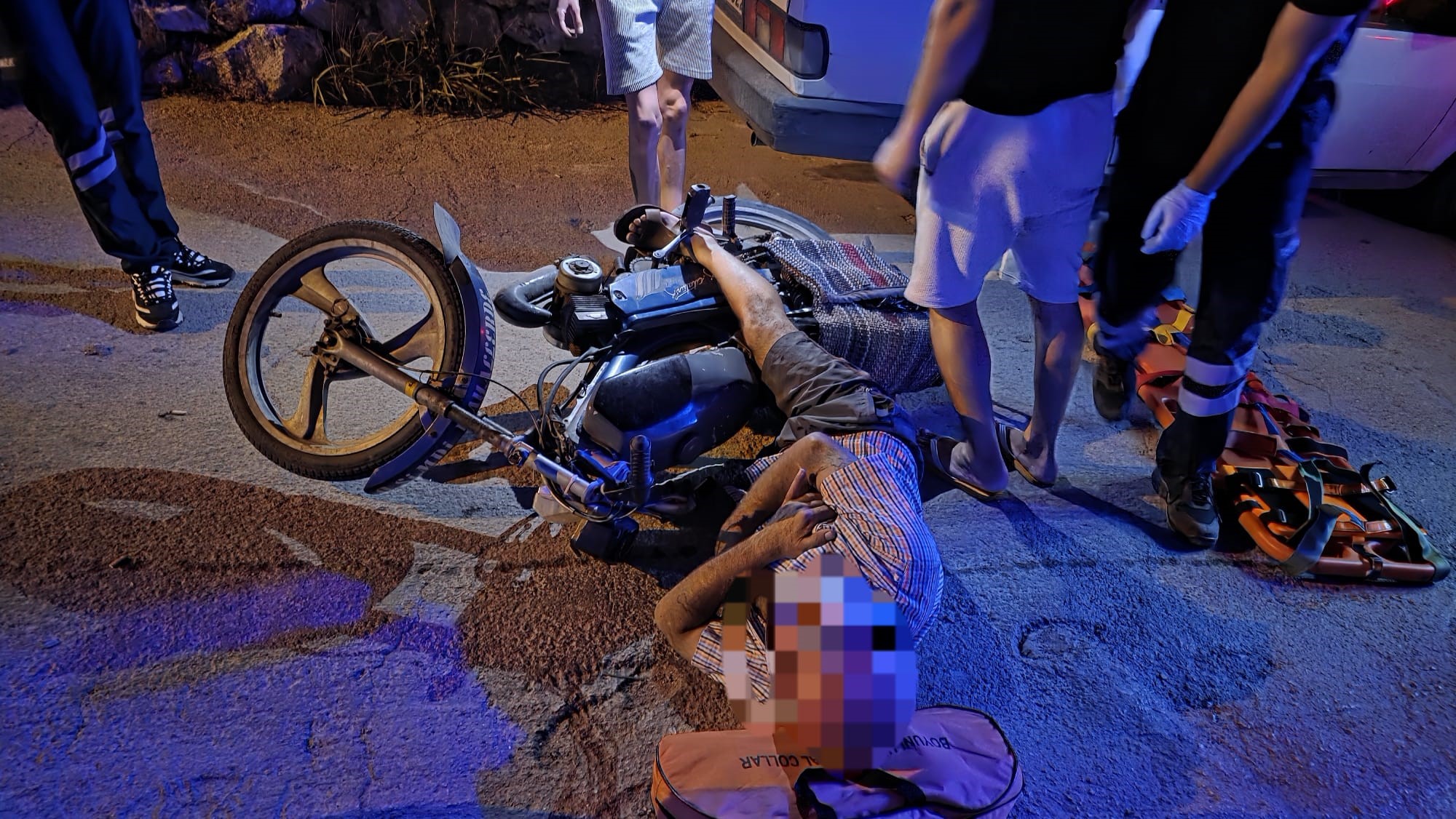 Muğla’da Kaza Anı: Sürücüyü Trafik Polisi Böyle Kurtardı: Olay Anı Kamerada