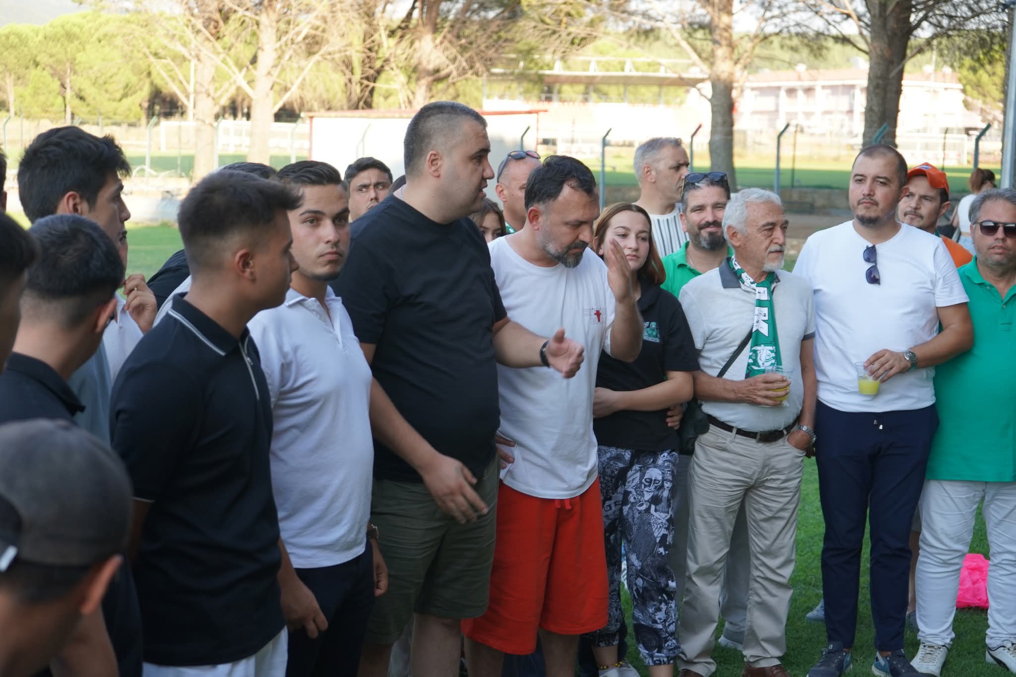 48 Gençlik’ten Muğlaspor Antrenmanına Anlamlı Ziyaret