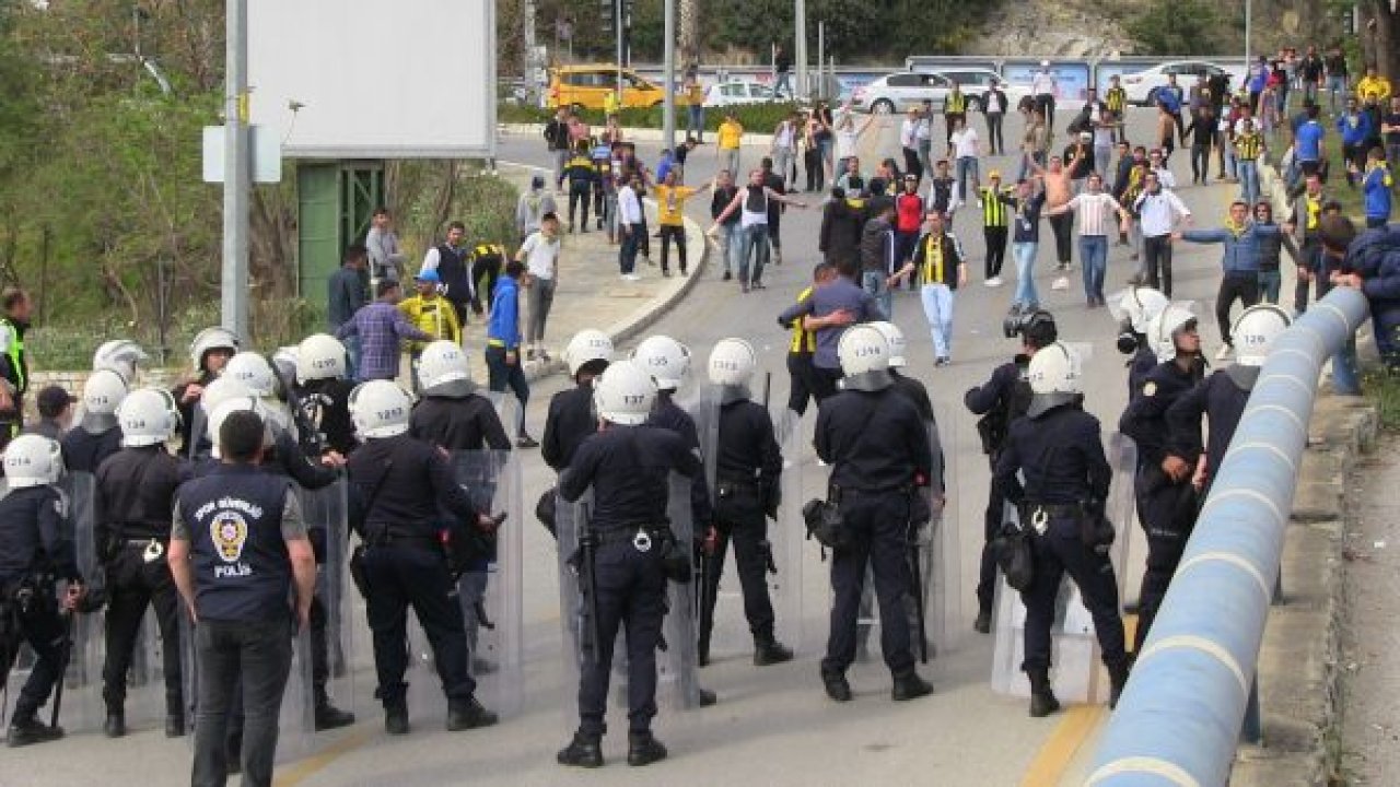 Bodrum'da olaylı maç 8 yaralı 6 gözaltı