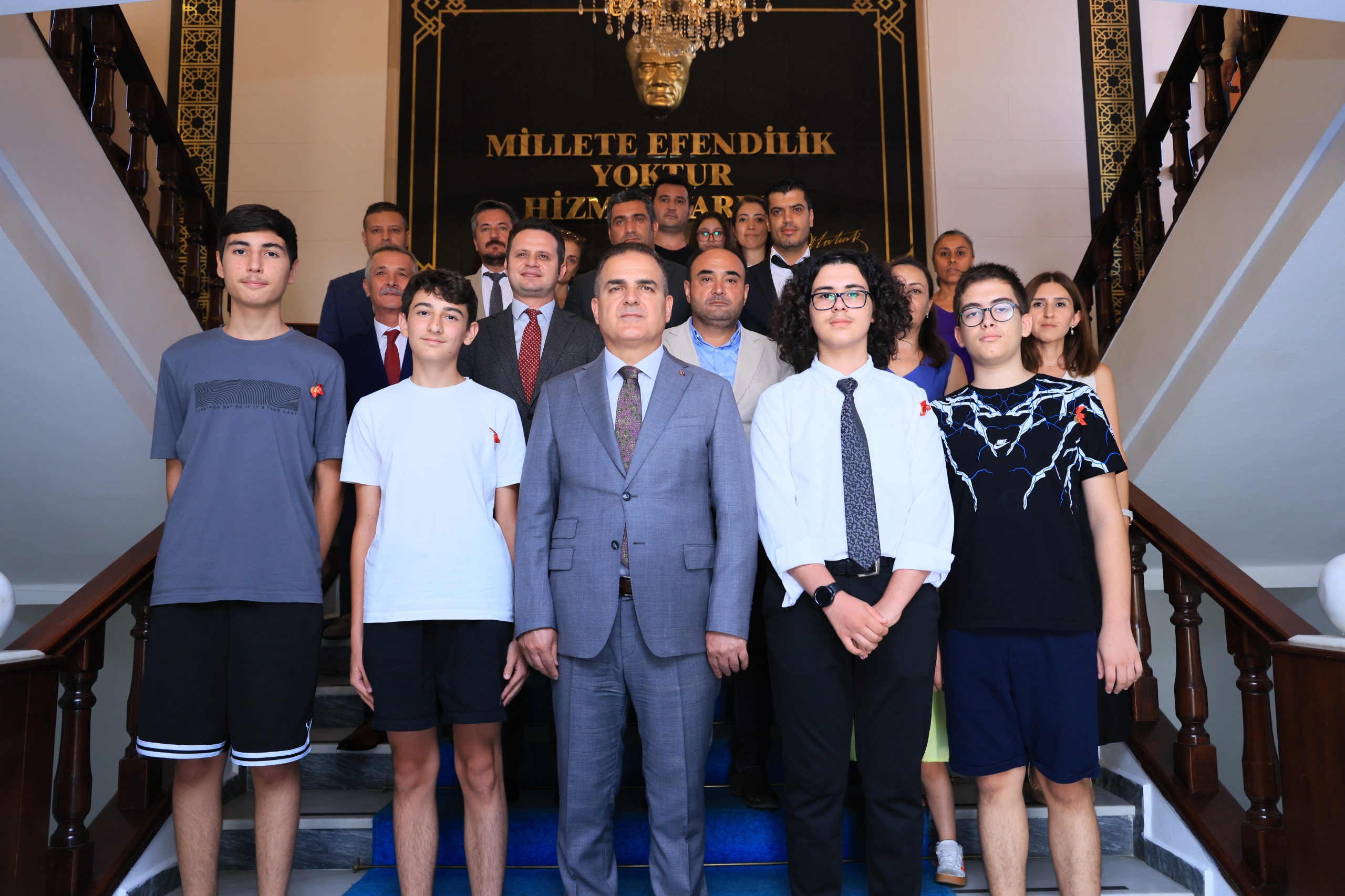 LGS Türkiye Birincileri Muğla Valisi  Akbıyık’ı Ziyaret Etti