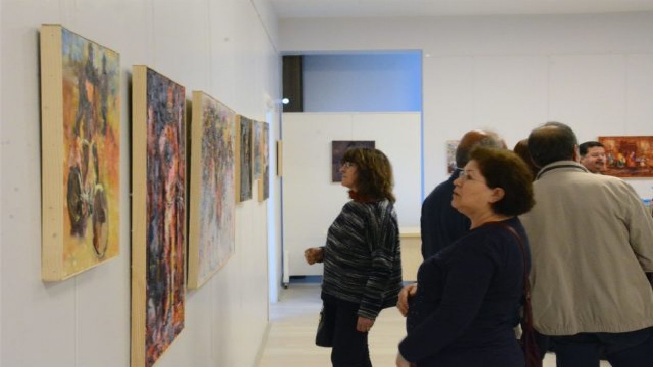 Özcan Tunç Resim Sergisi Sanatseverlerle Buluştu