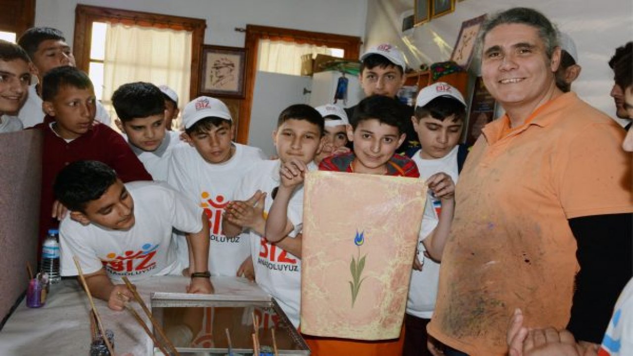 Ağrılı Çocuklar İlk Kez Ebru Yaptılar