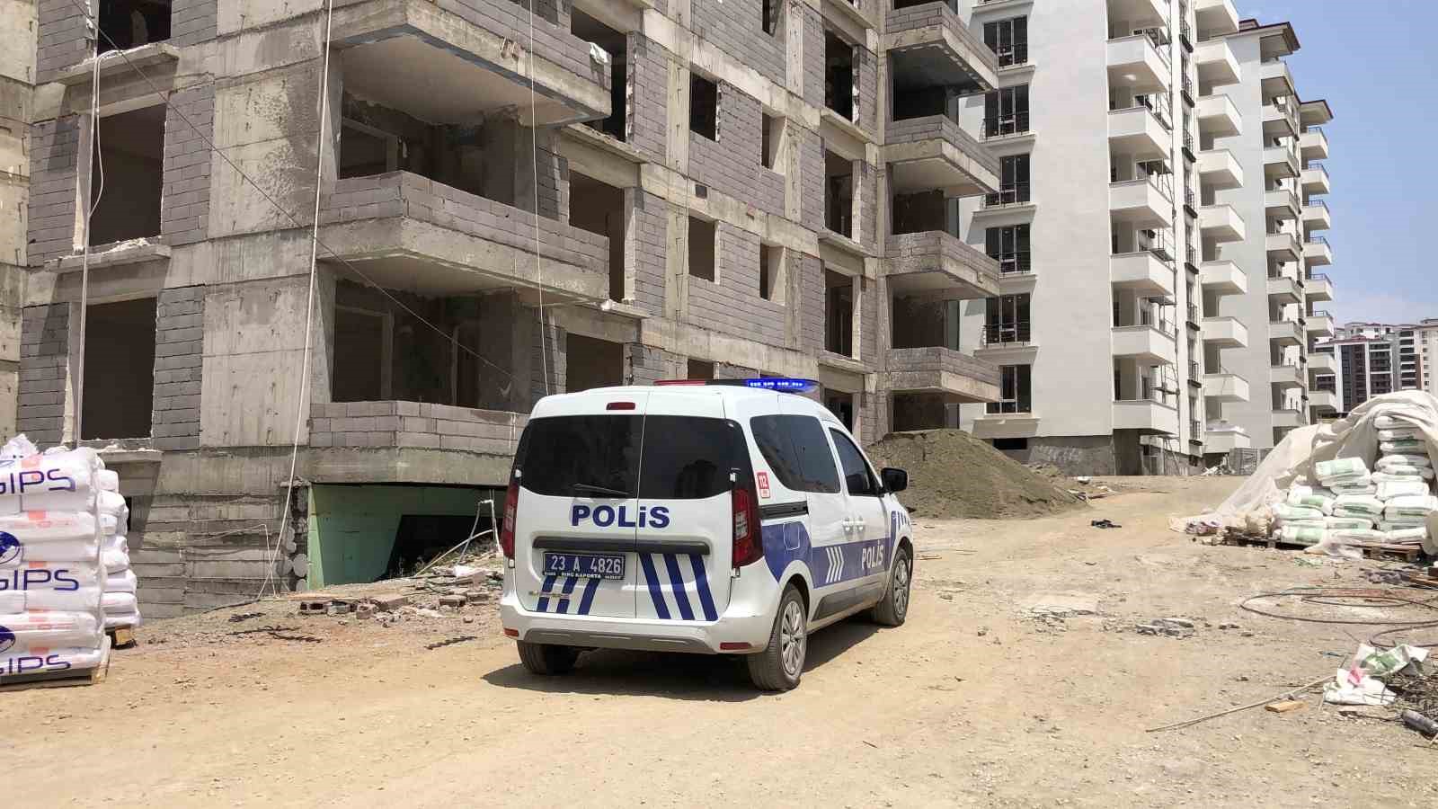 İnşaat İşçisi 4. Kattan Düşerek Yaşamını Yitirdi