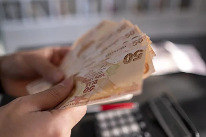 600 Bin Kamu İşçisi Greve Gidiyor: Hükümet Teklifi Geri Çekti